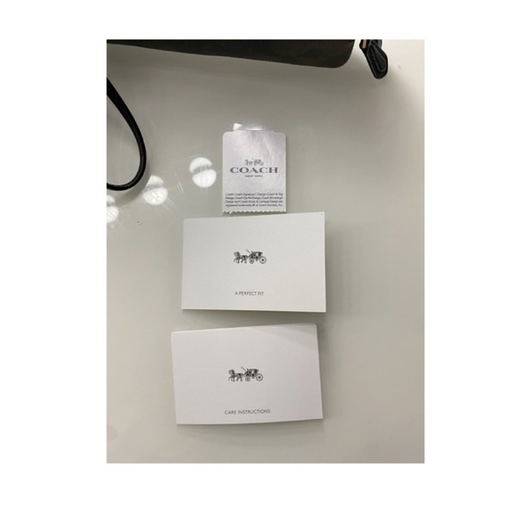 ‘Coach Crossbody and Double Zippered Wristlet’⭐️ - Picture 9 of 11